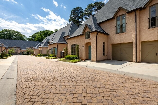 Building Photo - 8819 Provence Village Ln Rental