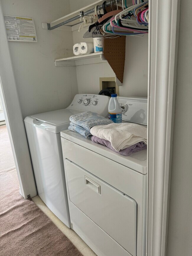 Downstairs laundry - 74 Hilldonia Ave