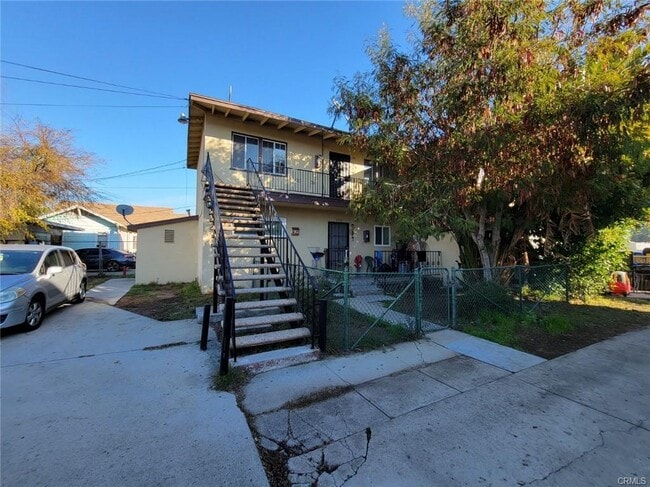 751 S Towne Ave