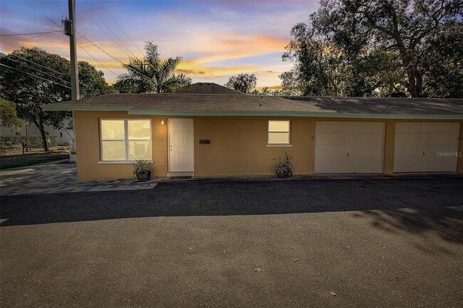 Photo - 626 S Osprey Ave