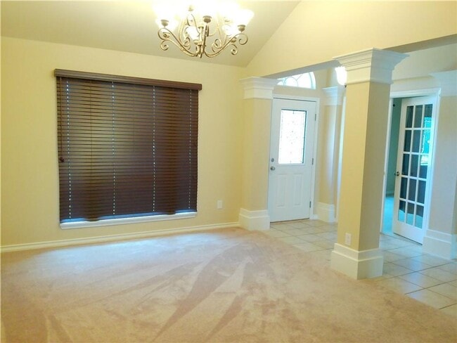 Photo - 6009 Suffolk Dr