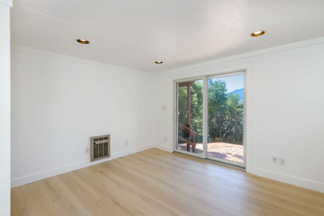 Photo - 161 Sacramento Ave Unit Chalet Mt.Tam View
