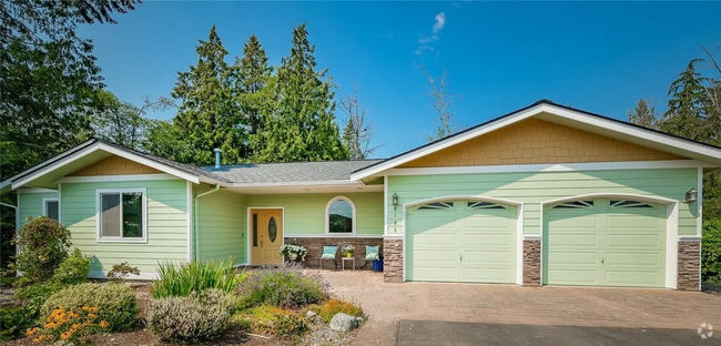 Building Photo - A Beautiful 3-bedroom 2 bath Birch Bay Vil... Rental