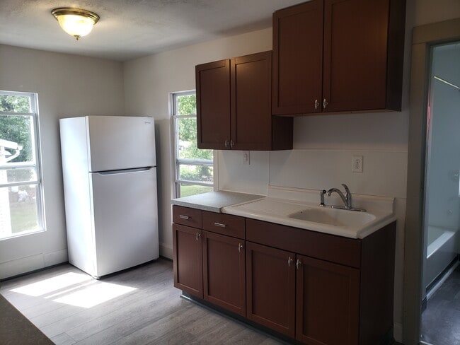 Photo - 255 Elmwood Ave Unit UPPER