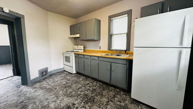 Pet Friendly 2 bedroom house - Pet Friendly 2 bedroom house