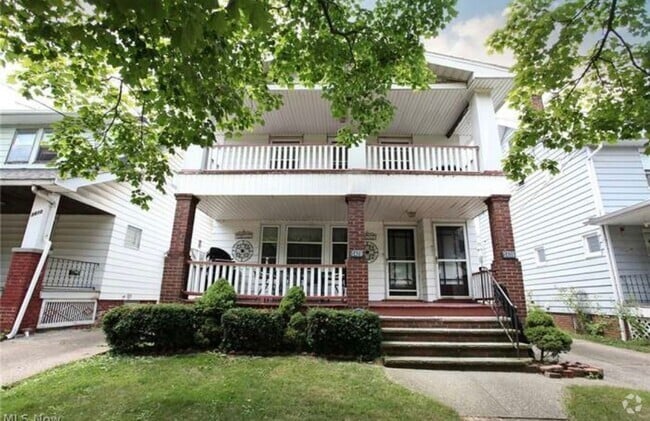 Building Photo - 3406-3408 W 94th Unit DOWN Rental