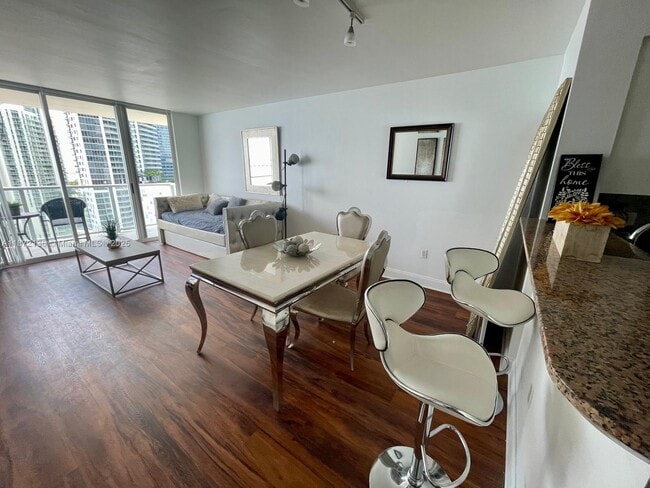 Photo - 1155 Brickell Bay Dr Unit 1805