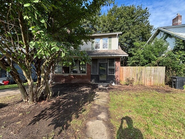 Photo - 120 Conestoga Rd