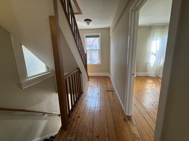 Photo - 2010 W Concord Pl