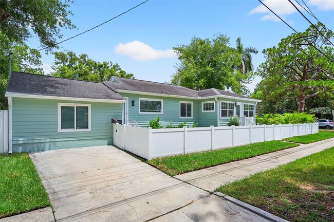 Photo - 1846 3rd St S