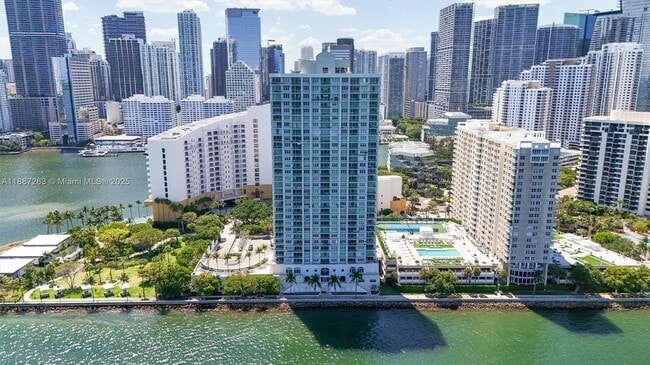 Building Photo - 800 Claughton Island Dr Unit 1504