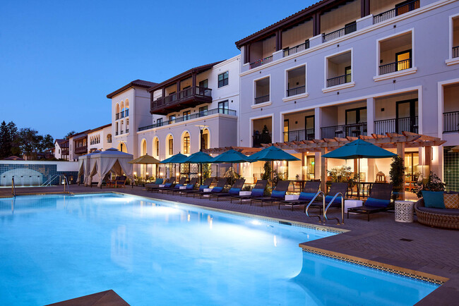 Building Photo - Encasa Rental