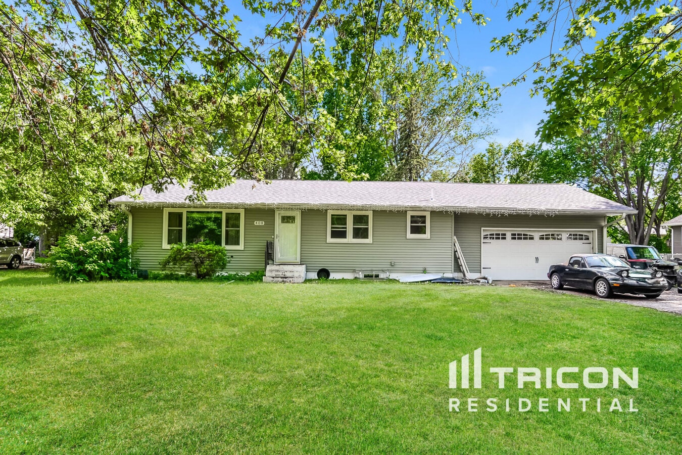 Photo - 408 Riverview Dr House
