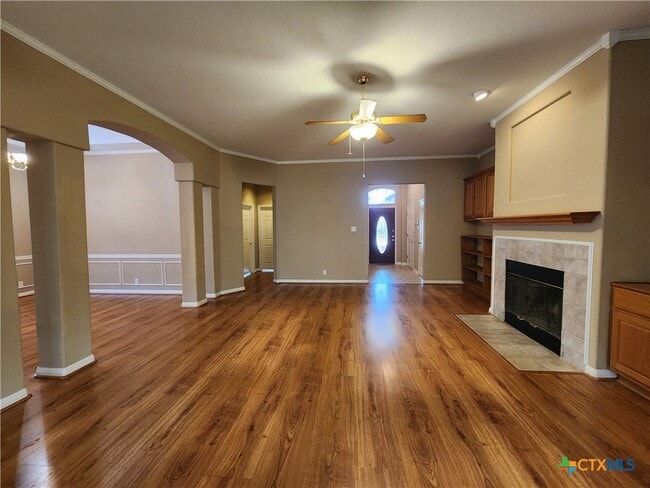 Photo - 1771 Oak Glen