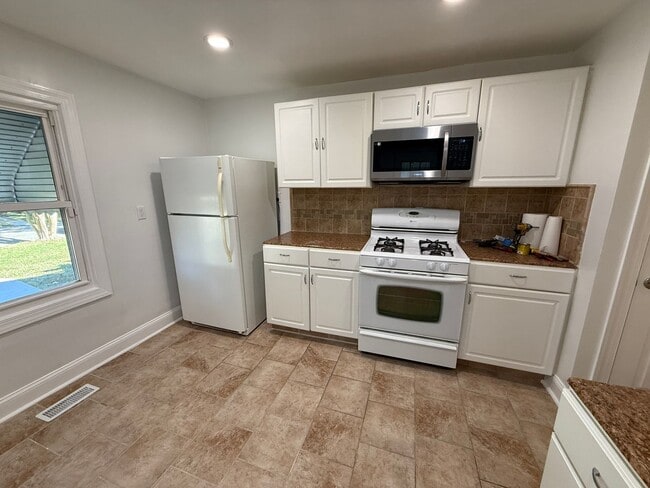 Photo - **3bed House - Skip The Apartment Chaos - ...