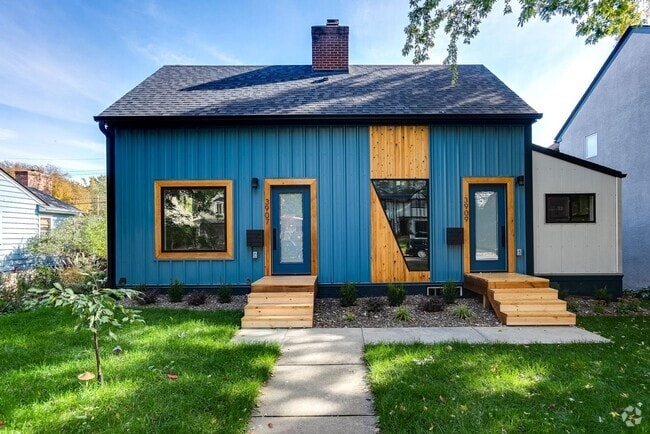 Building Photo - Amazing 2 bedroom, 2 bathroom 1,330 sf hom... Rental
