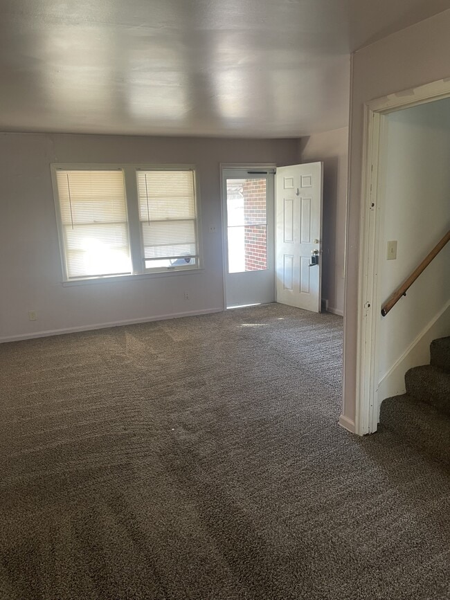 Photo - 1658 N Bluff St