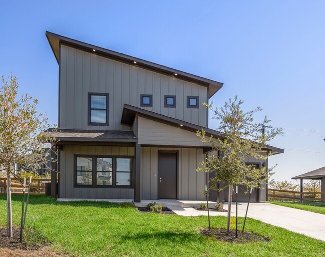 Building Photo - 3004 Alpha Wolf Ct
