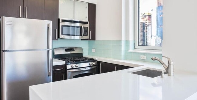 Photo - 3 bedroom in New York NY 10018 Unit 24F