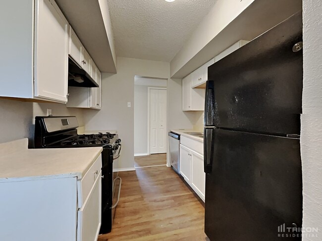 Photo - 4443 Greenland Dr