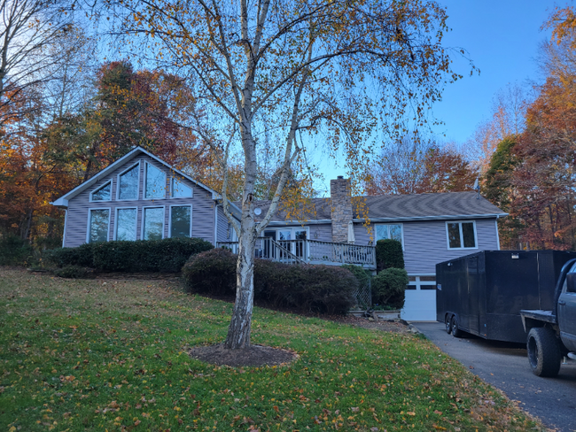 Photo - 751 Overton Dr House