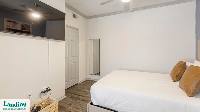 Photo - 17811 Vail St Unidad 25112