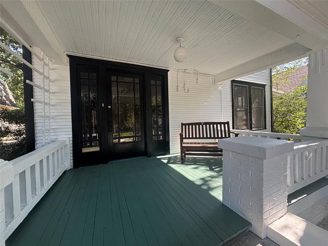 Photo - 804 W Hickory St