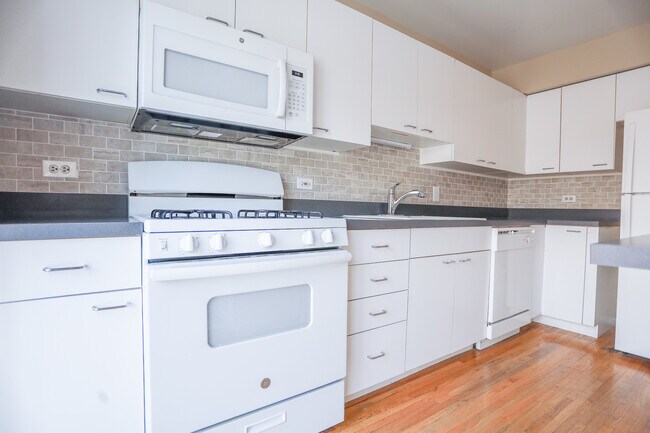 Photo - 1151 W Eddy St