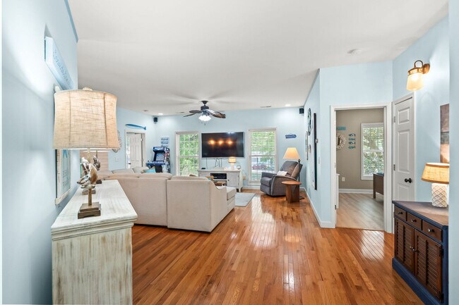 Photo - 306 Pine St S Unit SI ID1521900P