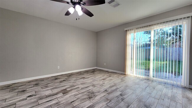 3819 Heatherbrook Dr
