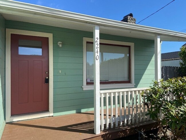 Photo - Close to Cal Poly Humboldt, 4/2 house!