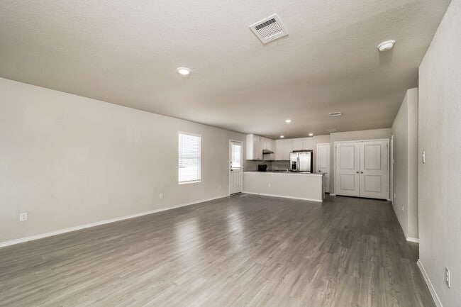 Photo - 170 Pasadena Pl