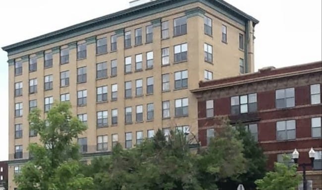 The Barr Apartments - The Barr Apartments