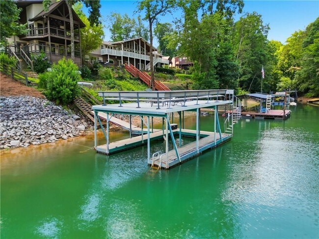 Photo - 2115 Kemp Dr