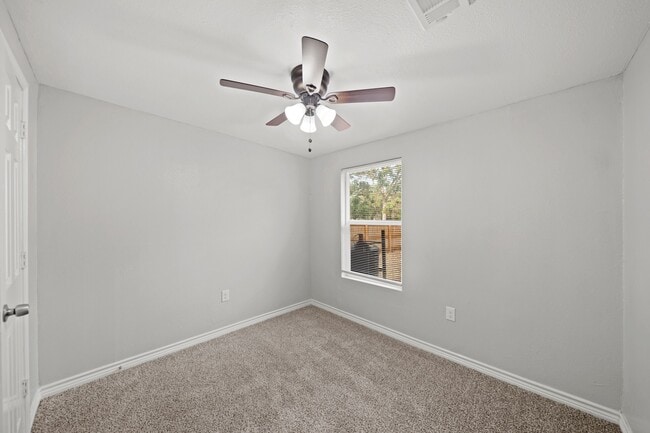 Photo - 516 Coleman St