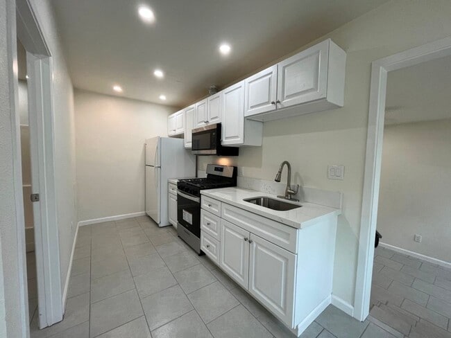 Photo - BRAND NEW ADU - 2+1 w/appliances, upgrades...