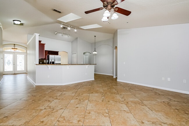Photo - 1012 Heron Ct