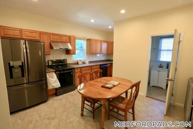 Photo - 124 Forest St Unit 1