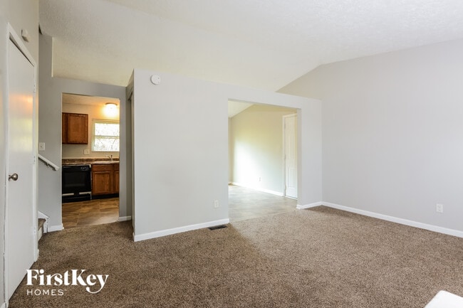 5606 Winship Dr
