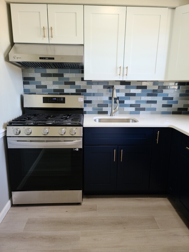 Photo - 47 Garden View Ter Unidad 4