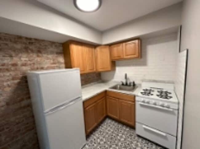 Photo - 479 State St Unit 3