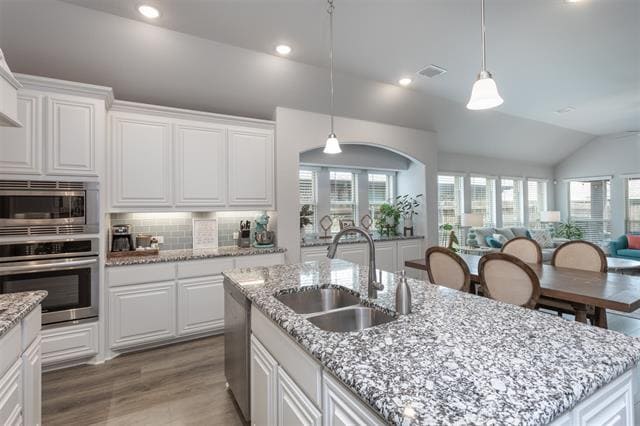 Photo - 204 Garden Grove Dr