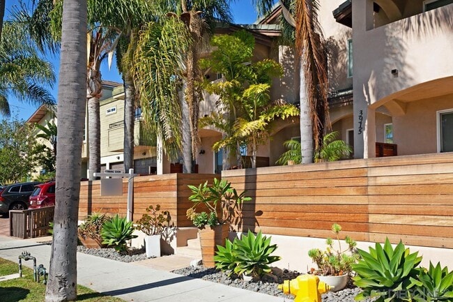 Photo - 3921 Oregon St