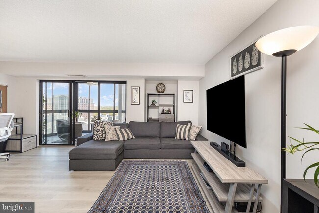 Photo - 900 N Stafford St Unit 2223