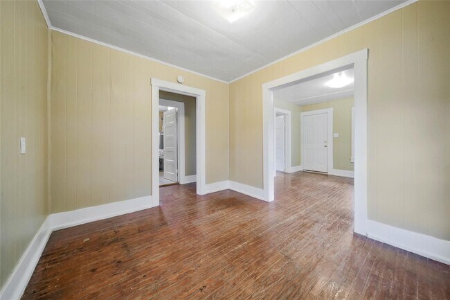 Photo - 3301 Dennis St