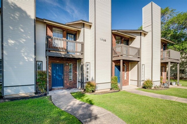 Photo - 1830 River Crossing Cir