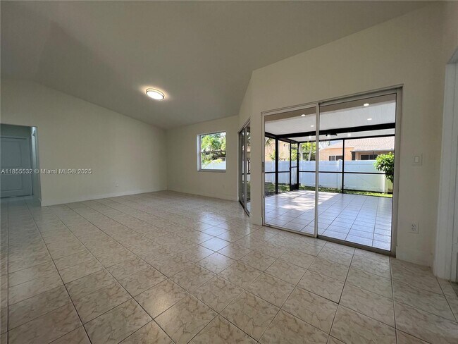 Photo - 12004 NW 13th St