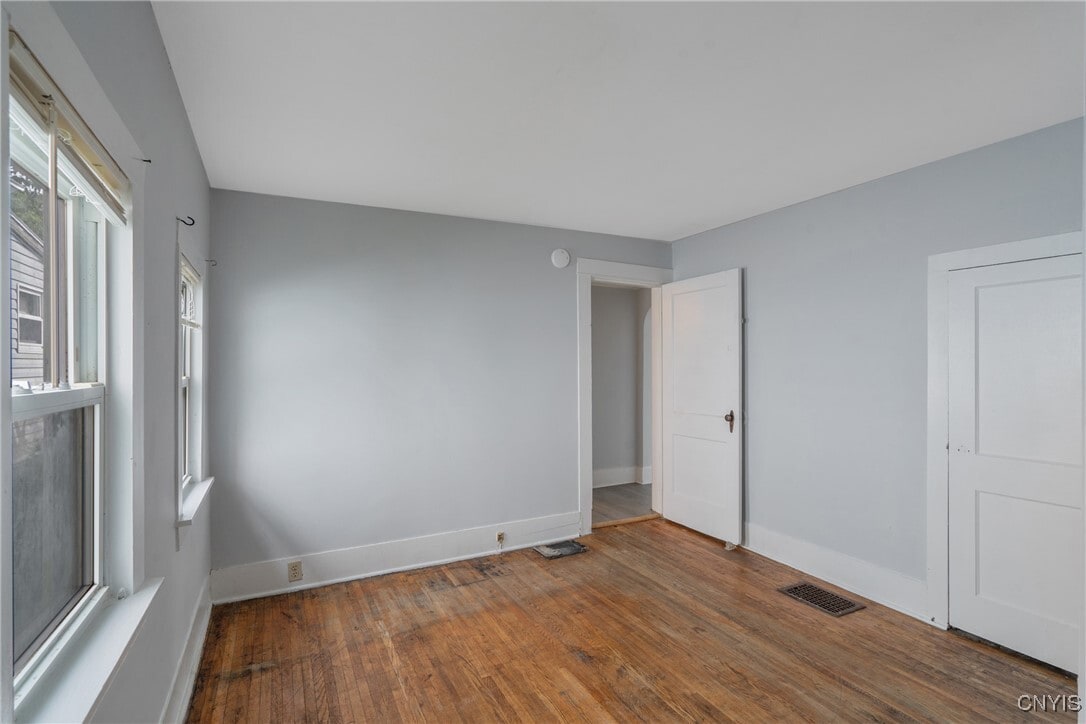 Photo - 148 W Cayuga St