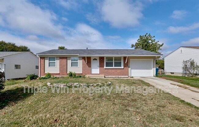 Photo - 2325 Golfway St