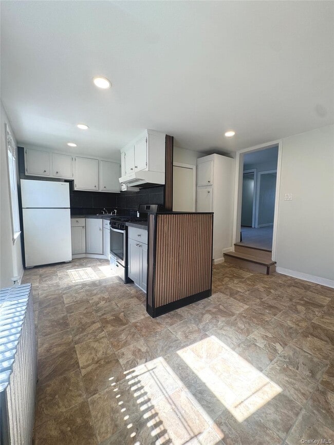 Building Photo - 249 N MacQuesten Pkwy Unit Floor #2
